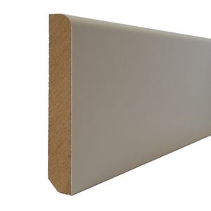 Plinthe arrondie MDF revêtu papier blanc 14 x 50 mm Long.2,4 m - SOTRINBOIS