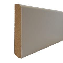 Plinthe arrondie en MDF revêtu papier blanc l.240 x H.12 x Ep.1,2 cm 0