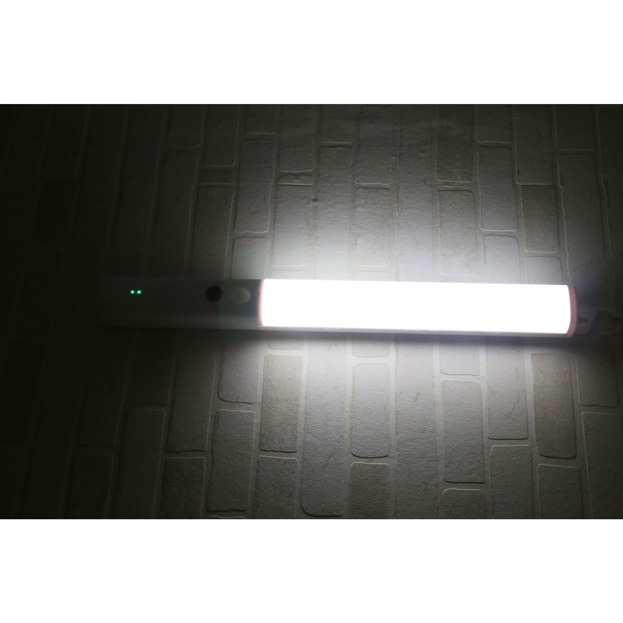 Projecteur LED solaire avec détecteur de mouvement  - LUCECO 5