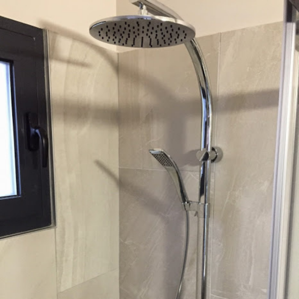 Colonne de douche Oblo 10 l/mn Jacob Delafon