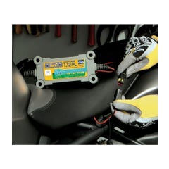 Chargeur de batterie moto pour les batteries 12 V de 1.2 à 32 Ah GYSFLASH 1.12 Gys 4