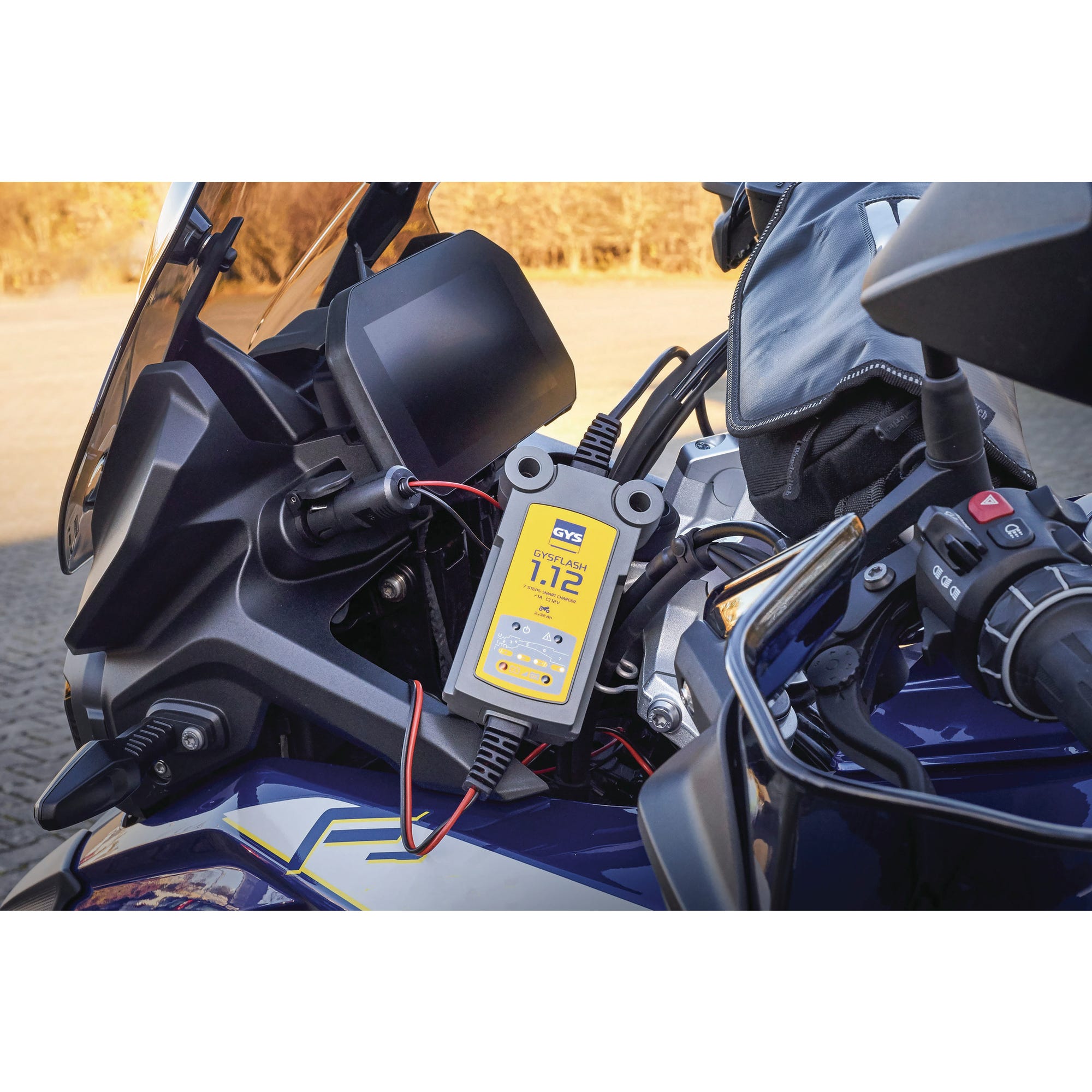 Chargeur de batterie moto pour les batteries 12 V de 1.2 à 32 Ah GYSFLASH 1.12 Gys 8