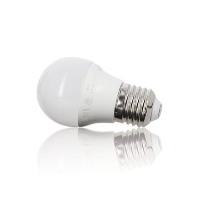 Ampoule LED P45, culot E27, 6 cons. (40W eq.), lumière blanc chaud 4
