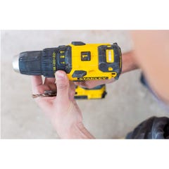 Perceuse Brushless 18V 2 Batteries Lithium ion 2.0 Ah STANLEY FATMAX Chargeur rapide + Coffret FMC627D2 3