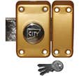 Verrou à bouton de sûreté sur n° KCF 005501 - Huisserie bois City 25 - cylindre longueur 30 mm