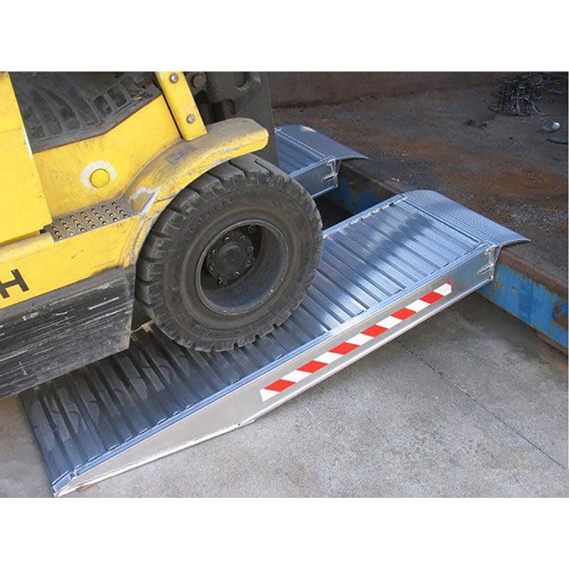 Rampe pour container - Largeur 215mm - Franchissement de trottoir de 120 à 160mm - Prix Unitaire - M065/05SH 0