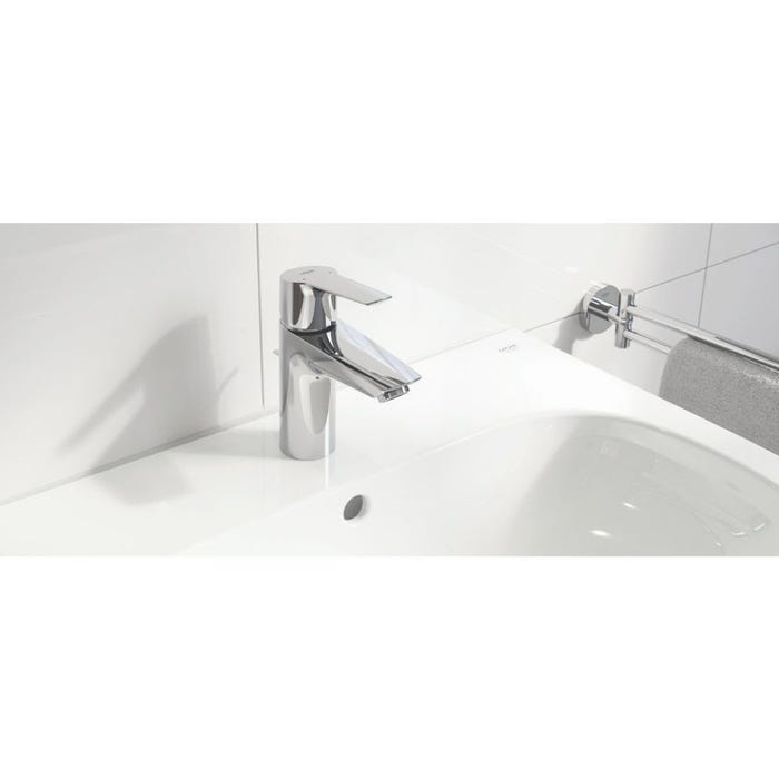 Mitigeur lavabo GROHE Quickfix Start 2021 avec tirette et vidage taille M chromé + nettoyant GrohClean 1