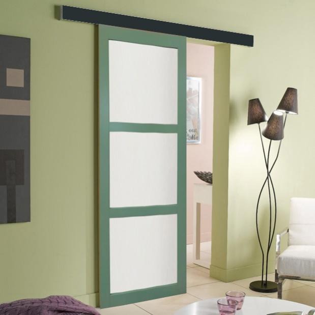 PORTE COULISSANTE KEN EN ENROBE VERT RAL 6021 largeur 73 + RAIL ALU BANDEAU NOIR
