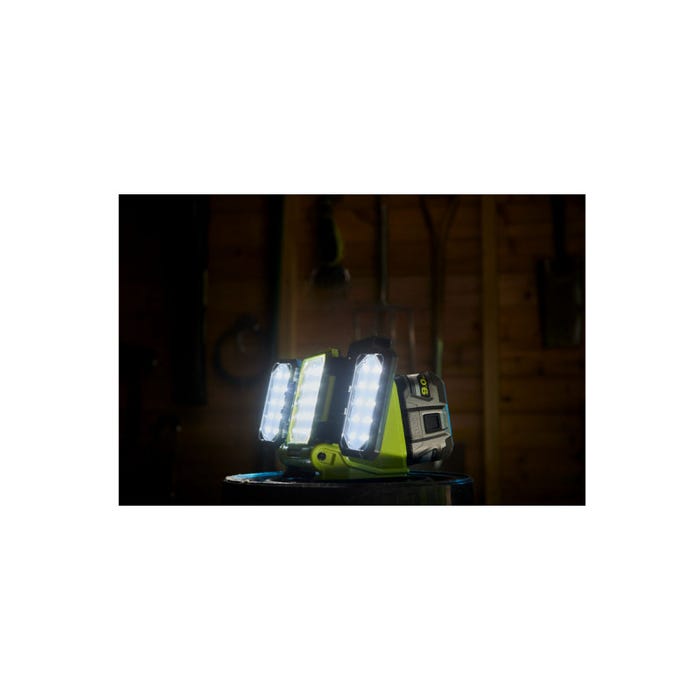 Pack RYOBI Triple panneau lumineux LED Hybrid 3000 Lumens Filaire et sur batterie 18V RLPH18-0 - 1 Batterie 2.5Ah - 1 Chargeur rapide RC18120-125 1