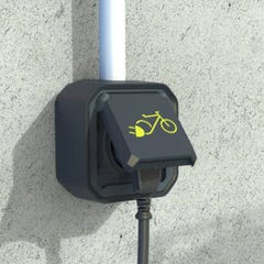 prise de courant - 2p+t - recharge vélo électrique - anthracite - composable - legrand plexo 069807l 4