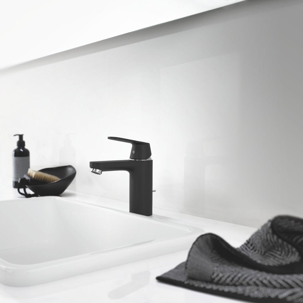 Mitigeur lavabo GROHE Eurosmart Cosmopolitan taille M + Nettoyant robinetterie GroheClean 1