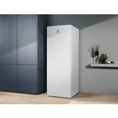 SÉRIE 600 - POSE LIBRE - Réfrigérateur 1 porte tout utile - FreeStore™* ELECTROLUX - LRB1DE33W 1