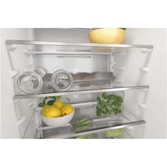Réfrigérateurs combinés 250L Froid Froid ventilé WHIRLPOOL 54cm E, 4989961 4