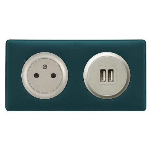 Céliane Prise de courant affleurante + USB-A - Bleu-Vert Legrand NC5143T 0
