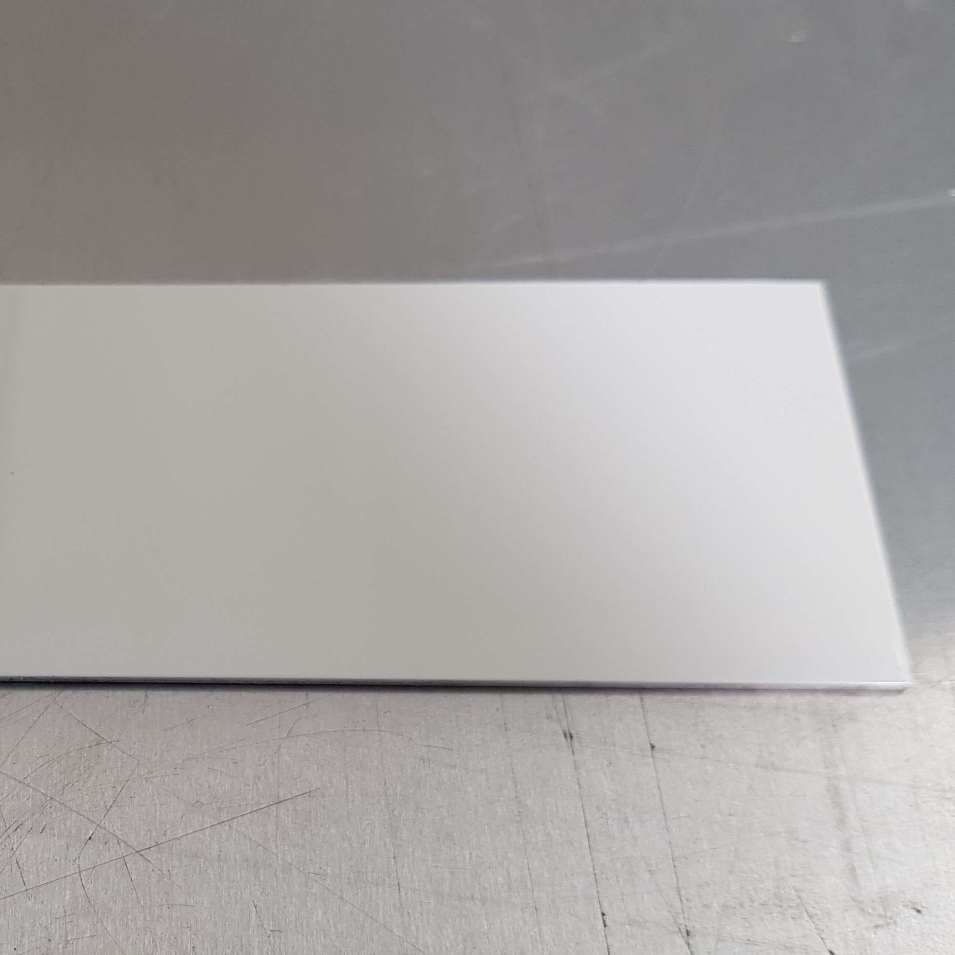 Crédence Aluminium Blanc Pure ral 9010 SAT H 60 cm x L 130 cm 2