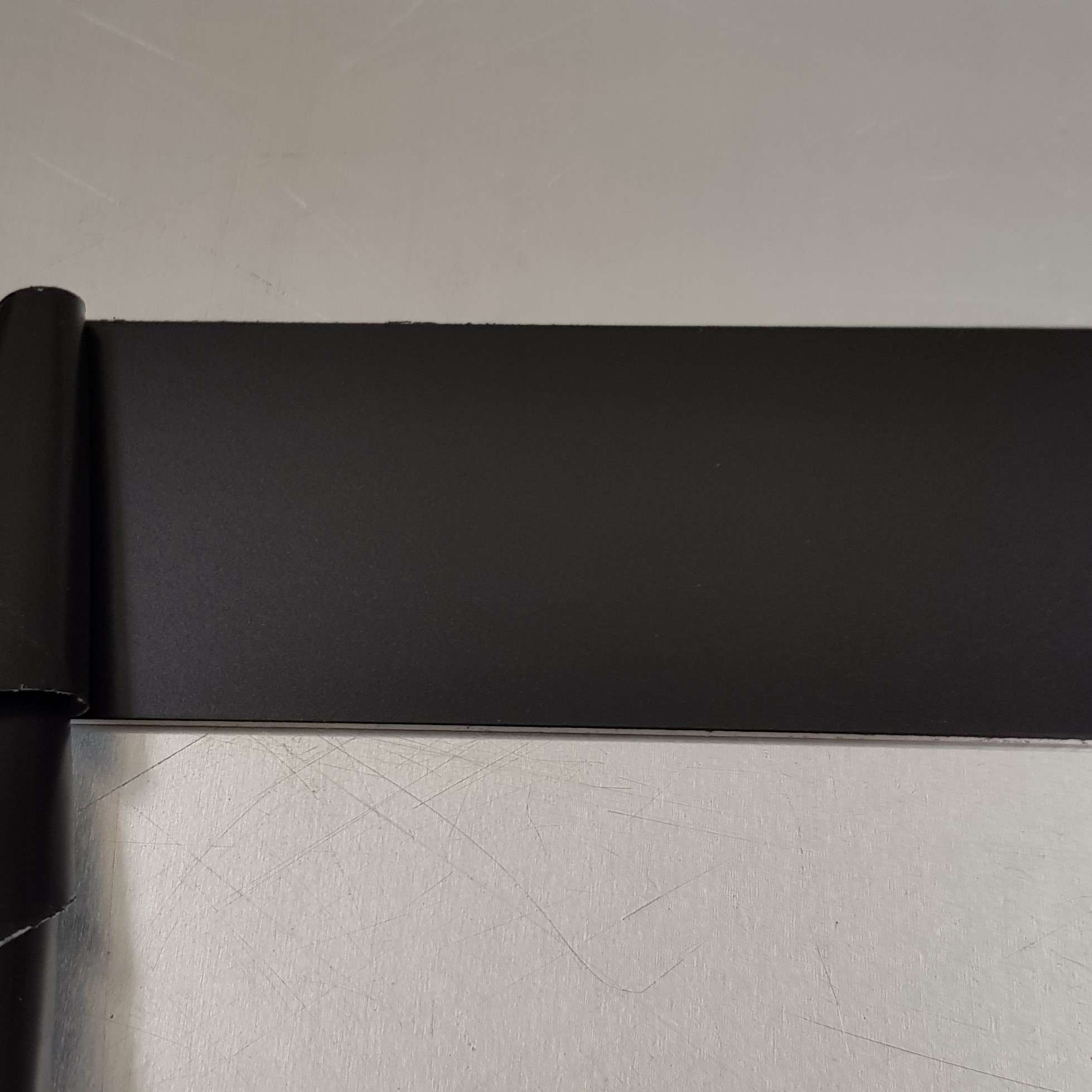 Crédence Aluminium Noir RAL 9005 mat H 50 cm x L 50 cm 1