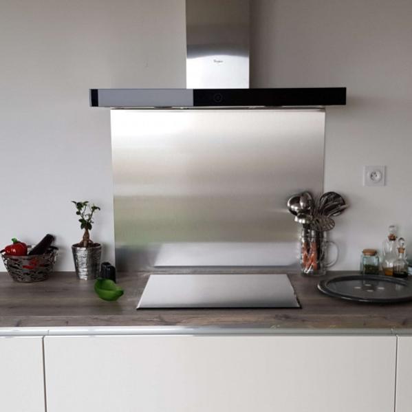 crédence Composite Aspect Inox Brossé H 20 Cm X L 100 Cm