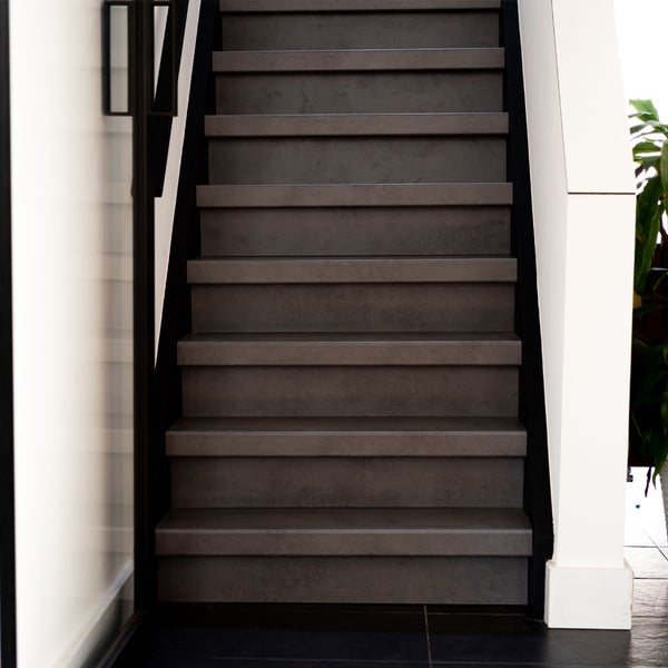 Marche rénovation d'escalier XXL stratifié dark grey 1300 x 610 x 56 mm - PEFC 70% 2