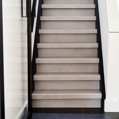 Marche rénovation d'escalier stratifié light grey 1300 x 380 x 56 mm - PEFC 70% 2