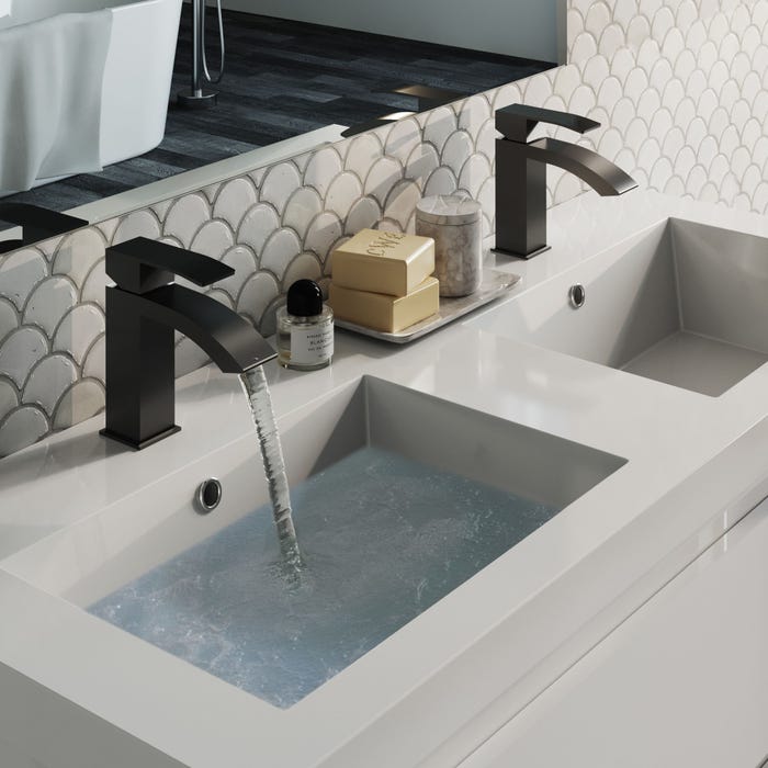 Robinet salle de bain Mitigeur lavabo CABERNET en acier inoxydable couleur noire 4,2 x 15 x 15 cm 1